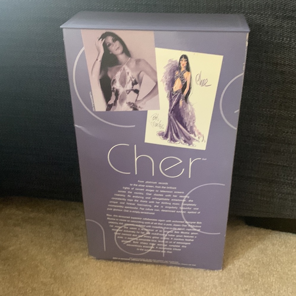 Rare Cher Collector’s Edition Mattel/Bob Mackie Doll - Picture 2 of 7